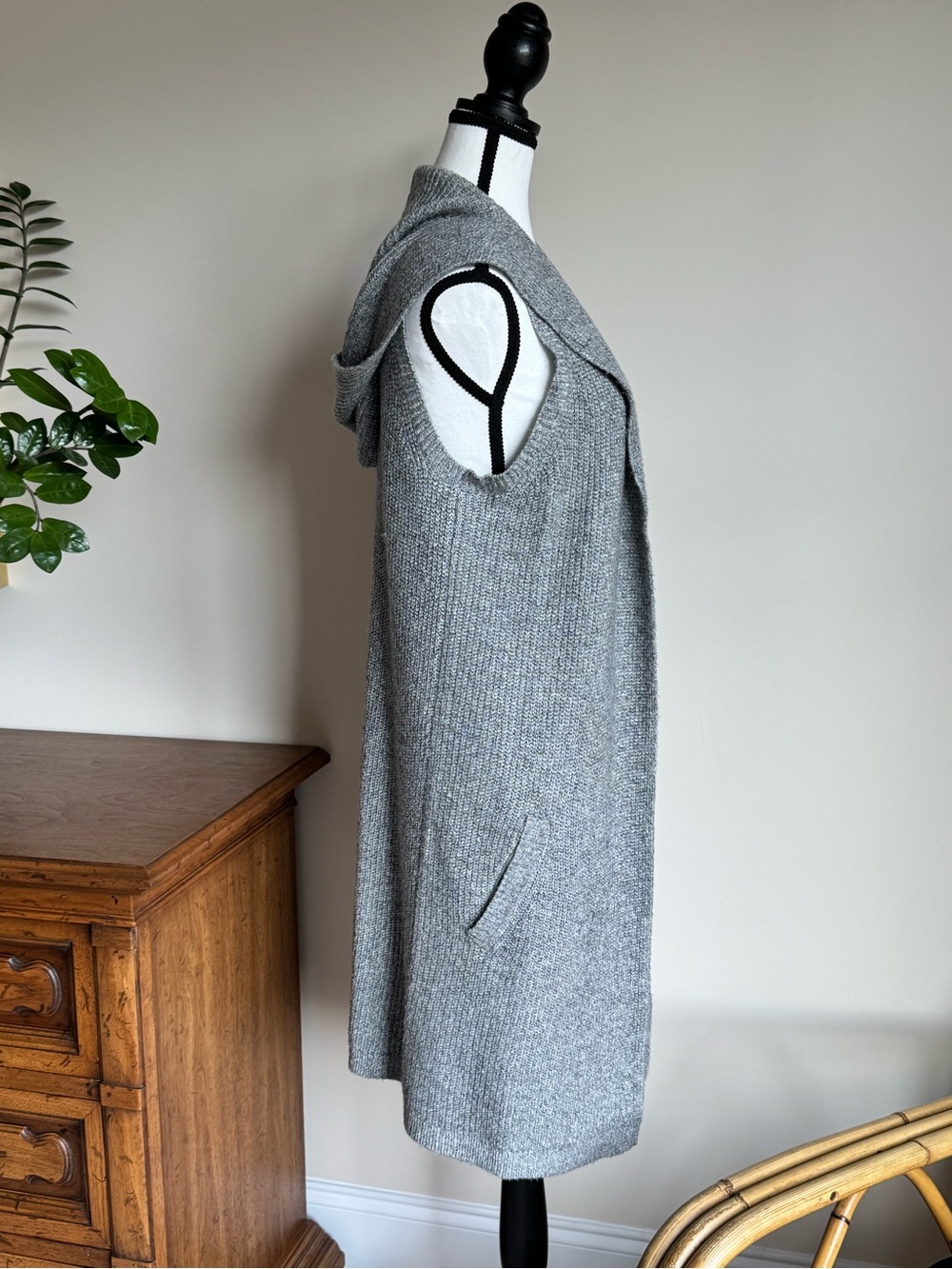 š¹ A New Day Gray Hooded Long Sweater Duster Vest Cardigan Size M - Picture 4 of 8